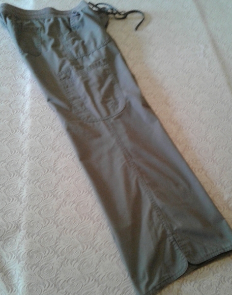 🌺 Almost New SCRUBS Gray Scrub Set - Picture 8 of 11